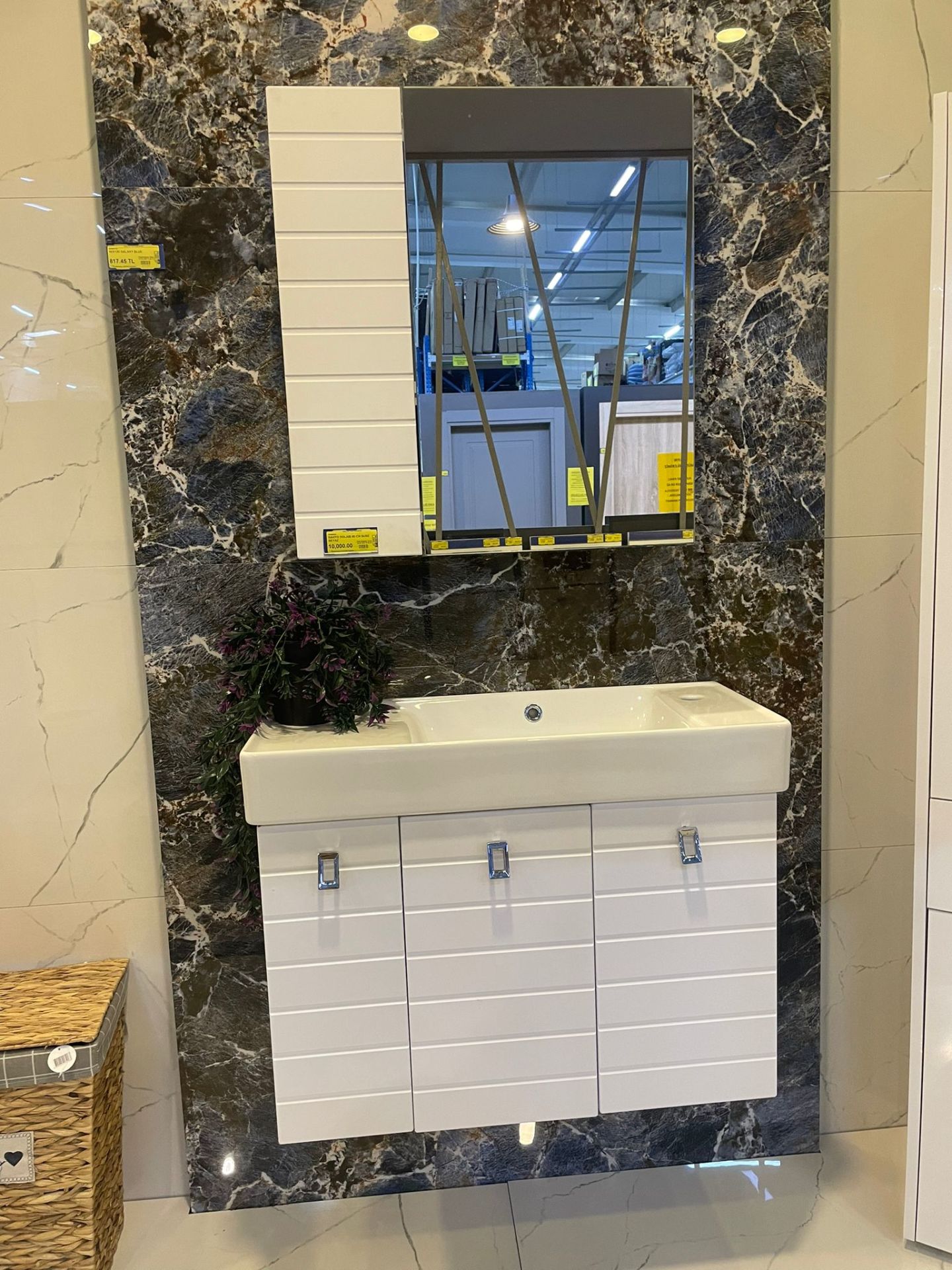 BANYO DOLABI 80 CM BUSE BEYAZ