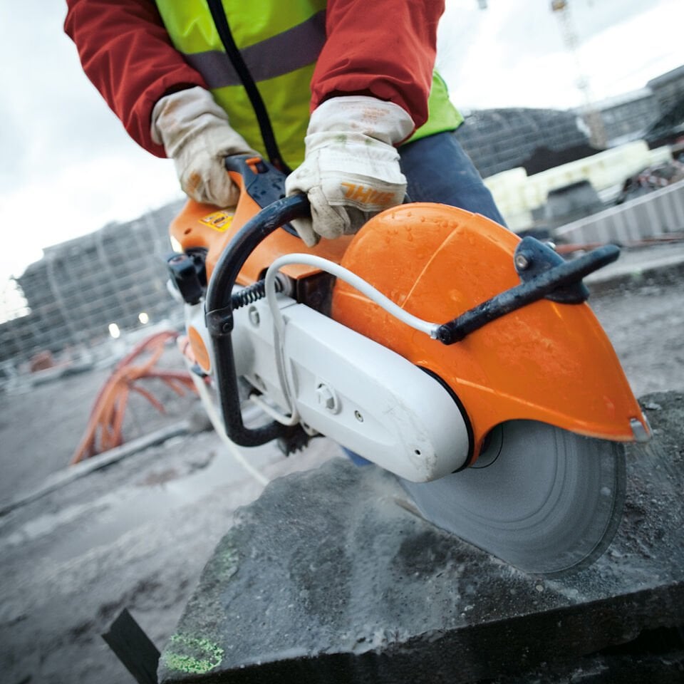 SOLESTAR BETON VE ASFALT KESME MAKİNASI 410 MM 8900 W STR-1973
