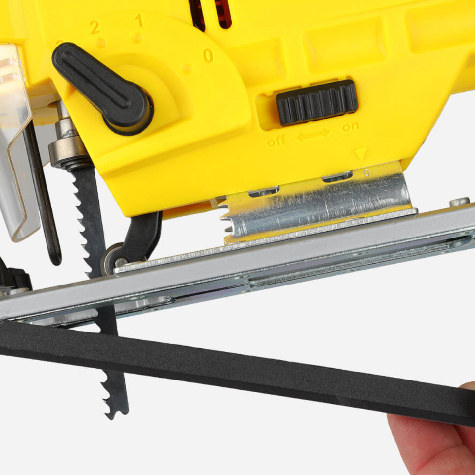 RTRMAX DEKUBAJ TESTERE LAZERLİ 800 W RTM3680